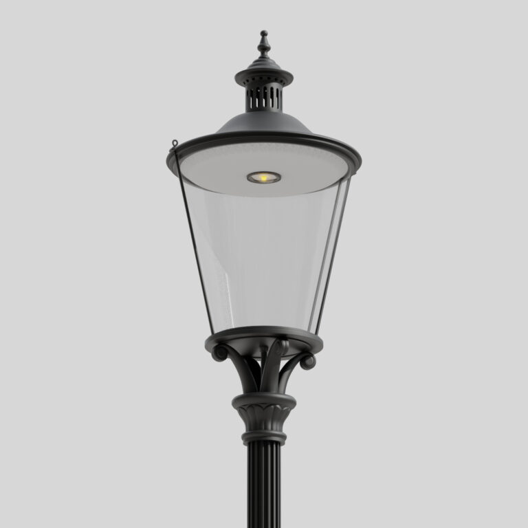 Close-up de um clássico poste de iluminação preto B6/TR de estilo retro contra um fundo claro